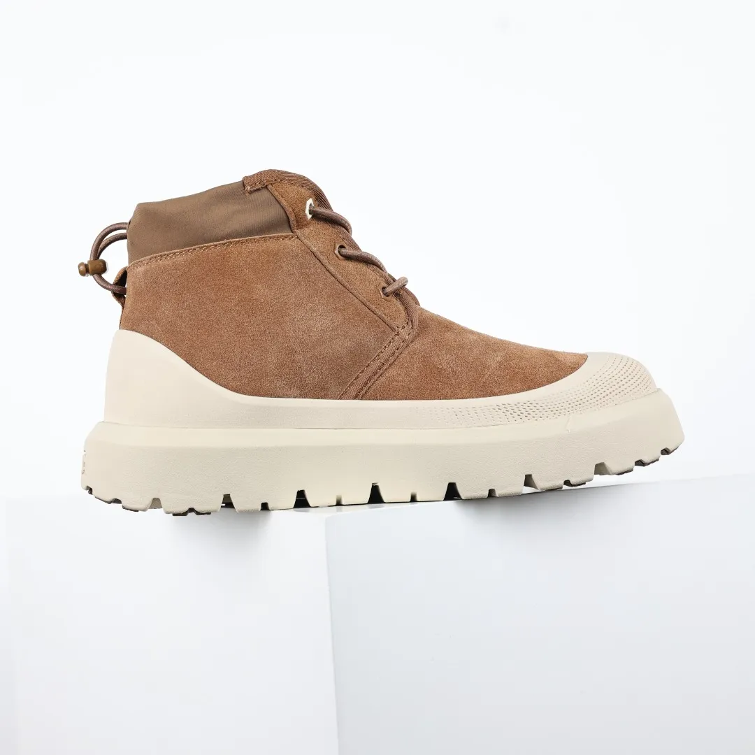 Pick up locally 💰660 Core recommendation Good price It is a very suitable choice for keeping warm in winter and at home. In the new year, uug launched a series of styles, which are partial to the preferences of young consumers and have also moved to the forefront of fashion trends. Shoe body material Water-repellent coated suede upper 17mm UGGPURE™ implantable wool insole Lightweight non-slip comfortable rubber outsole With brand LOGO trademark Comes with a full set of packaging Size: 35 36 37 38 39 40 41 42 43 44 45